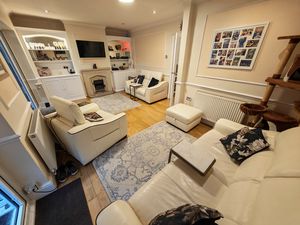 Photo 9- click for photo gallery